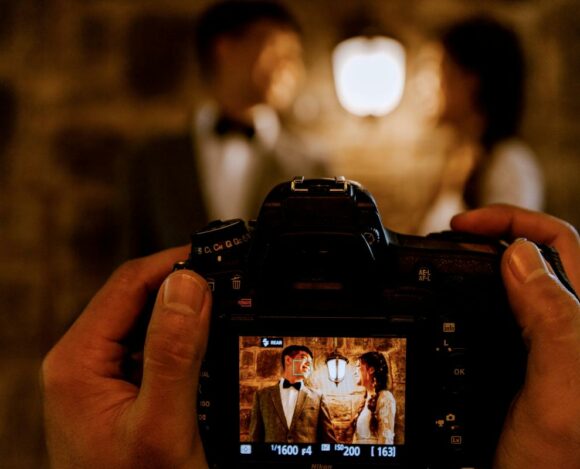 Borne photo ou photographe professionnel : quelle option choisir pour un mariage réussi ?