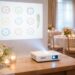 découvrez comment le mini vidéoprojecteur epson facilite l'installation d'un plan de table mobile et interactif pour un jour j réussi et mémorable.